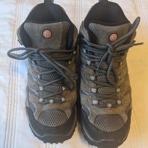 Merrell Moab 2 hiking boots